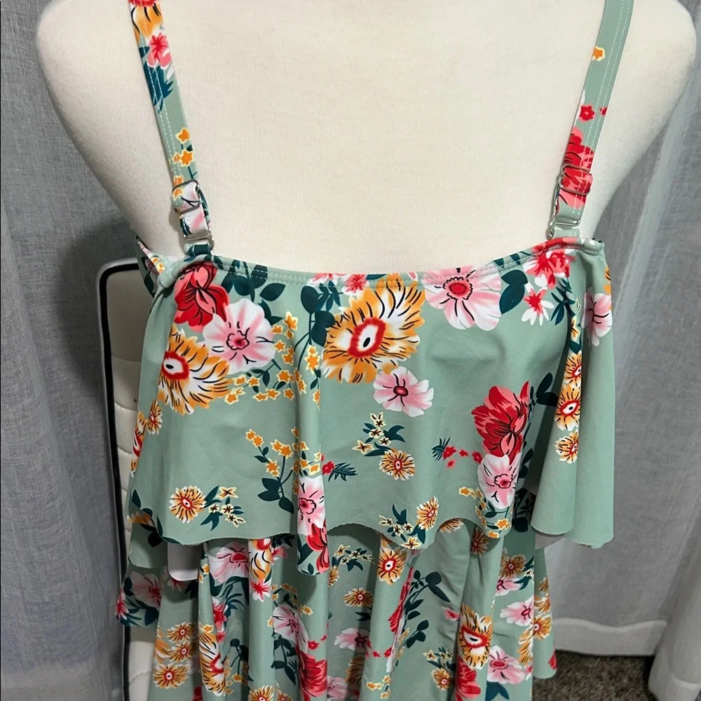 Floral Ruffle Swimsuit - Picture 2 of 8